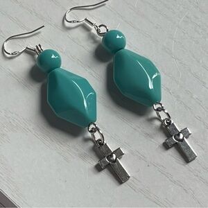 Vibrant Aqua Dangle Earringsngs